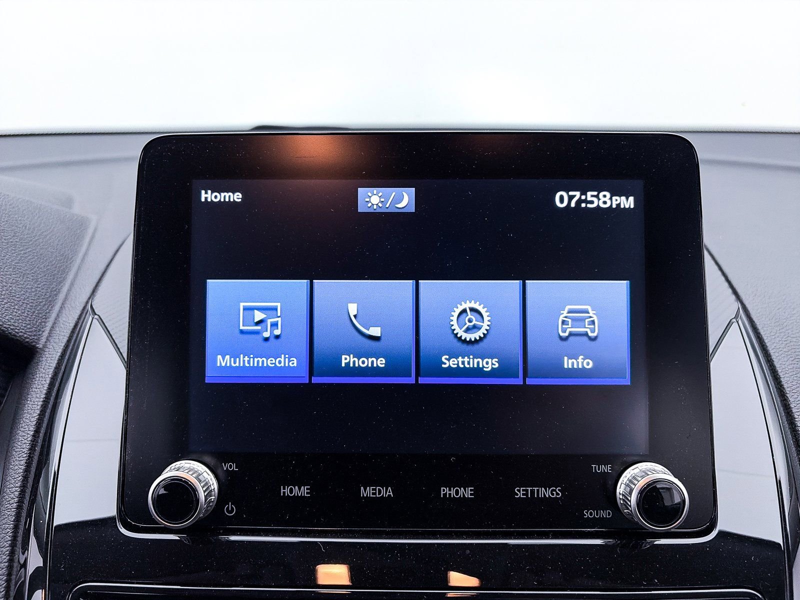 New 2025 Mitsubishi Eclipse Cross LE image 12