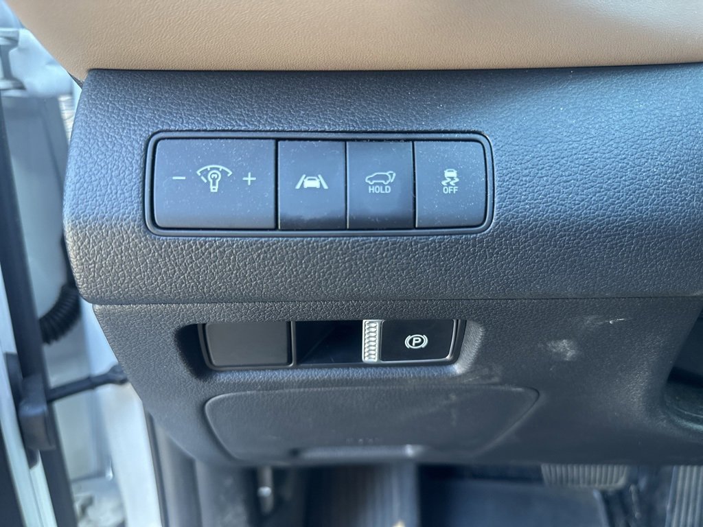 Used 2023 Hyundai Santa Fe SEL image 25