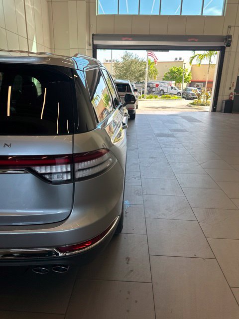 Certified 2024 Lincoln Aviator 2WD w/ Premium Package image 5