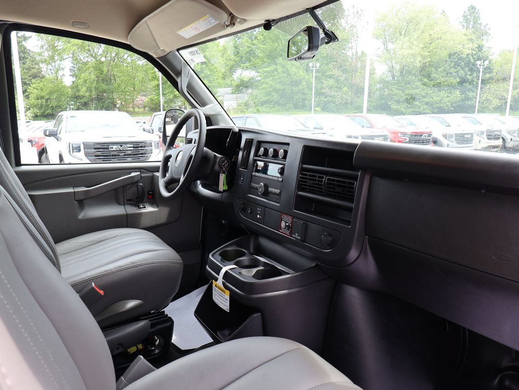 New 2026 Chevrolet Express 3500 Extended w/ Driver Convenience Package RWD image 27