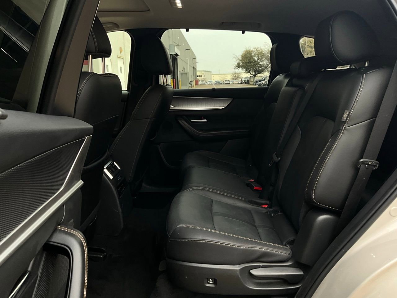 Used 2025 MAZDA CX-90 3.3 Turbo w/ Preferred Package image 11