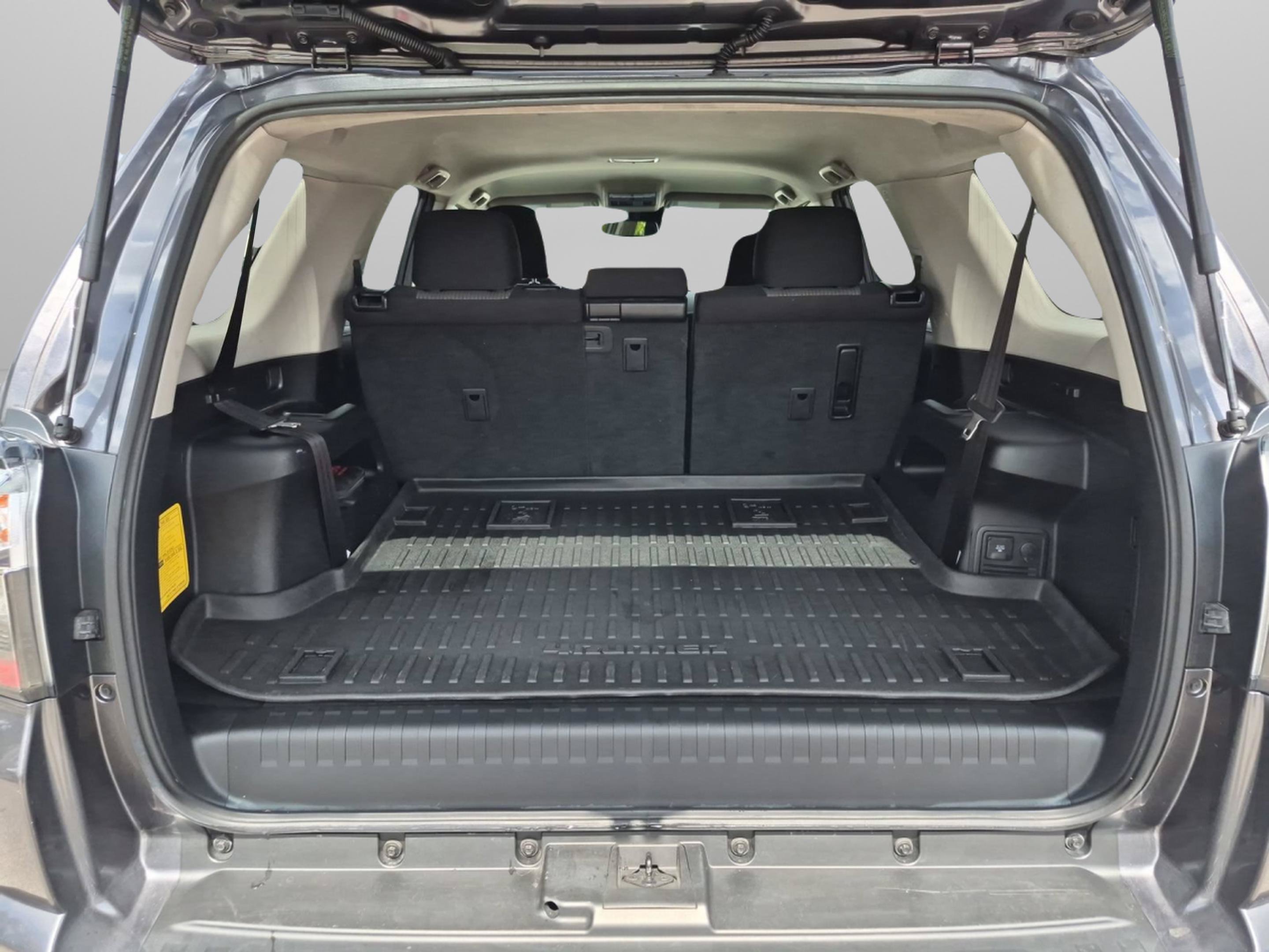 Used 2023 Toyota 4Runner SR5 AWD/4WD image 29