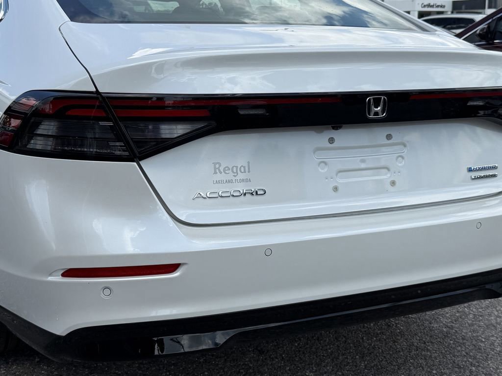 Used 2025 Honda Accord Touring image 11