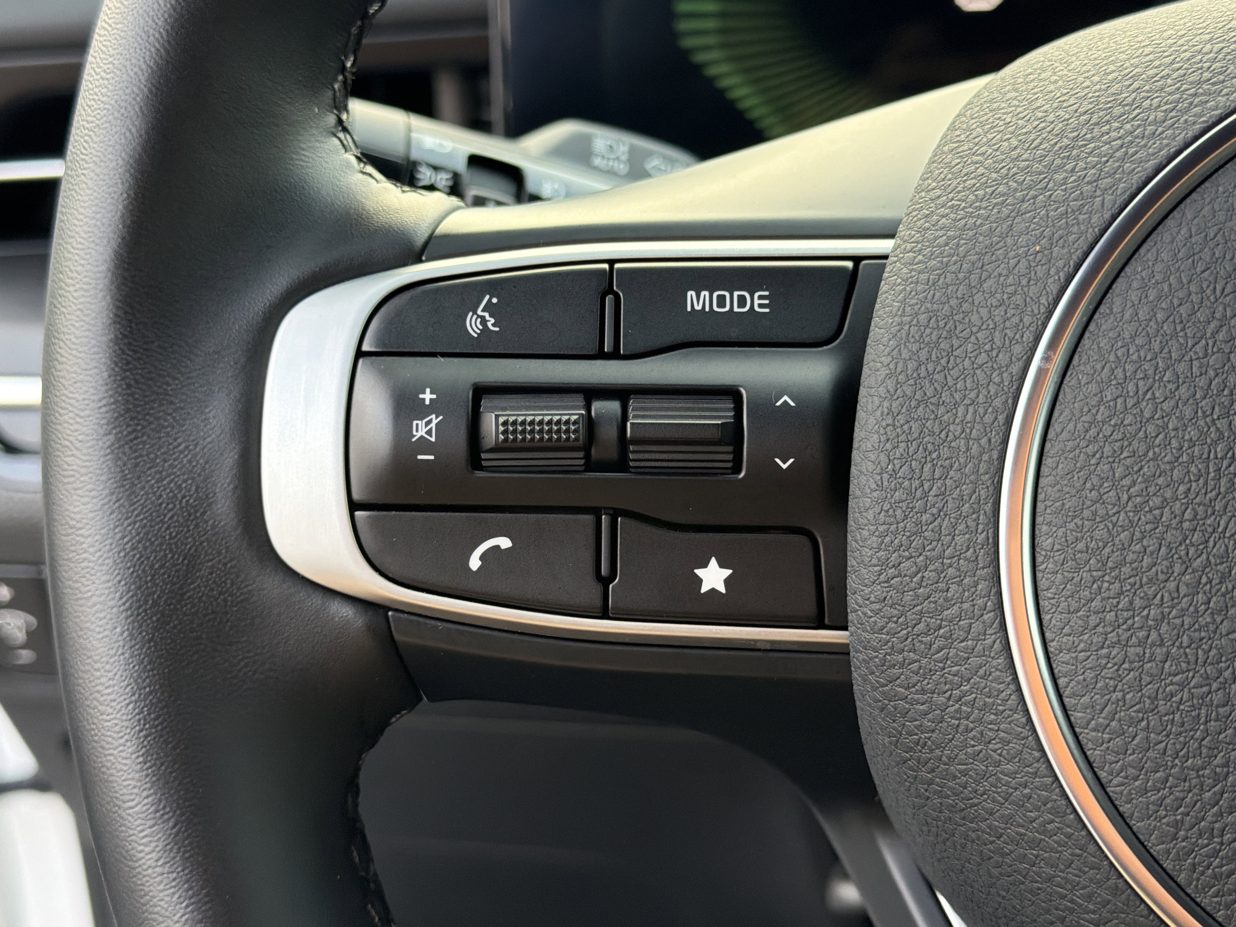 Used 2025 Kia K5 GT-Line w/ GT-Line Premium Package image 25