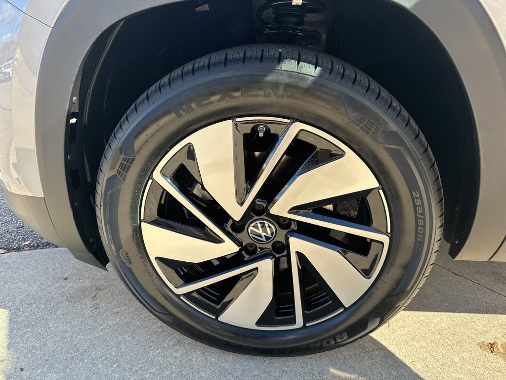 New 2026 Volkswagen Atlas SEL image 27