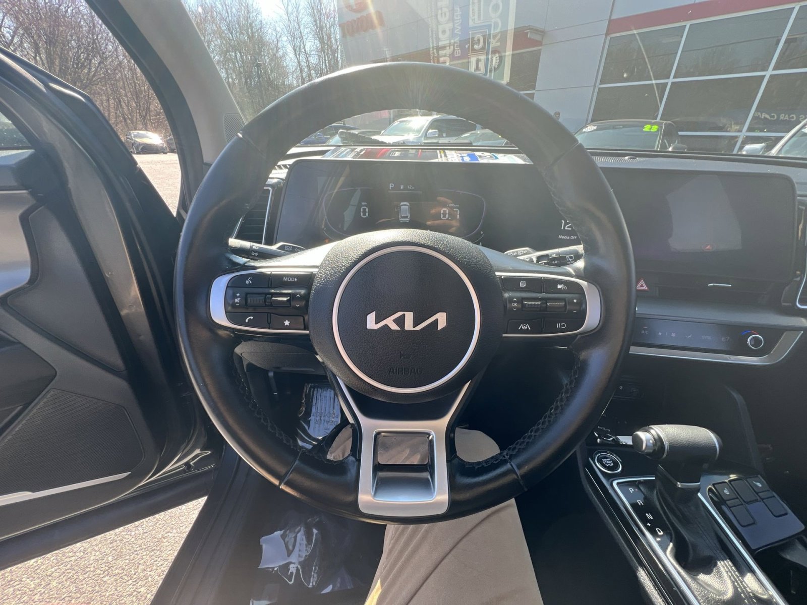 Used 2023 Kia Sportage EX image 16