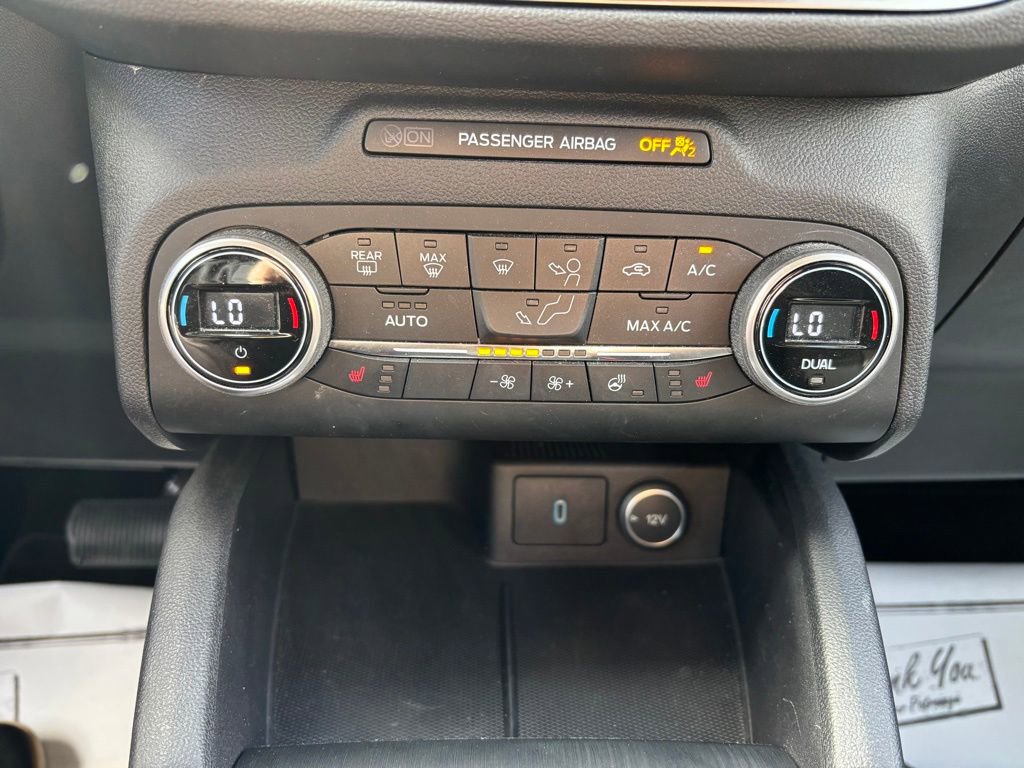 Used 2020 Ford Escape Titanium AWD/4WD image 25