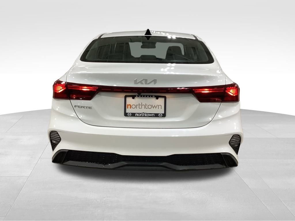 Used 2023 Kia Forte LXS image 7