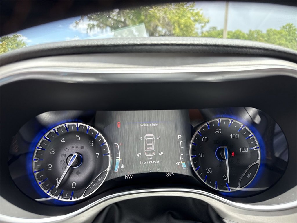 New 2025 Chrysler Pacifica Pinnacle image 19