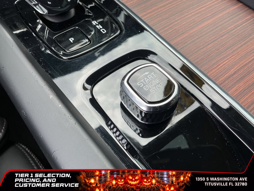 Used 2023 Volvo XC60 B5 Ultimate w/ Protection Package Premier FWD image 38