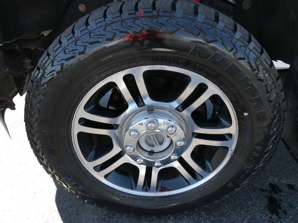 Used 2016 Ford F250 Platinum w/ FX4 Off-Road Package AWD/4WD image 10