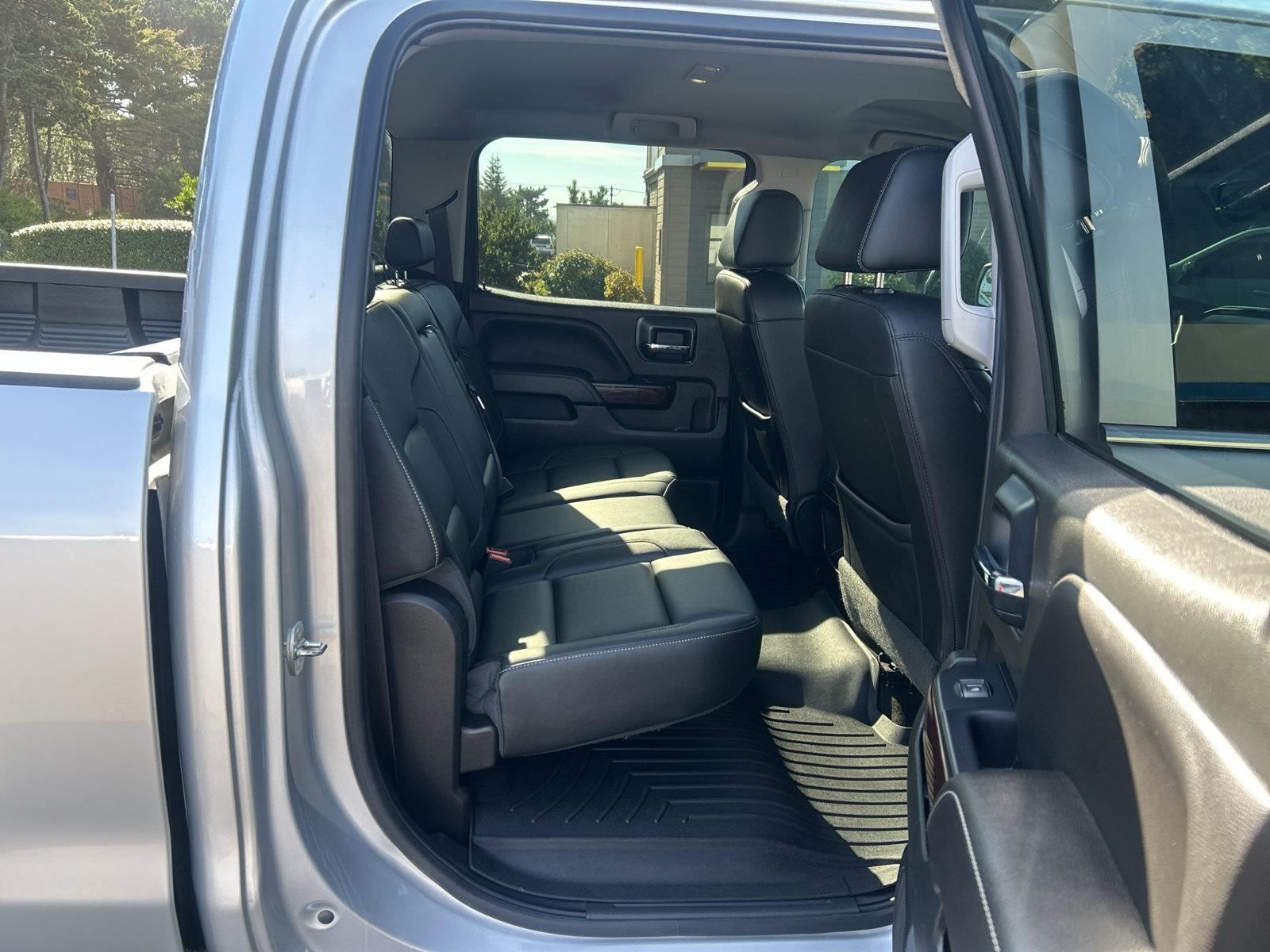 Used 2018 GMC Sierra 1500 SLT w/ SLT Premium Package AWD/4WD image 27