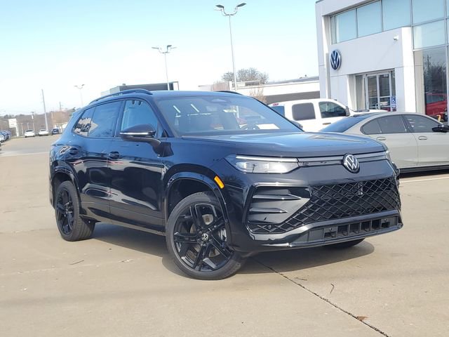 New 2026 Volkswagen Tiguan SE R-Line image 32