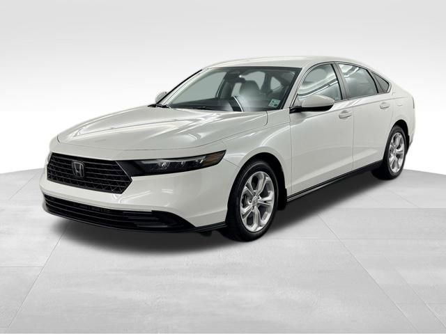 Certified 2025 Honda Accord LX image 6