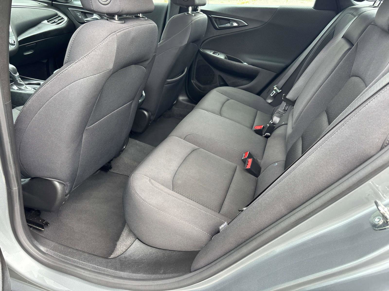 Used 2024 Chevrolet Malibu LT image 9