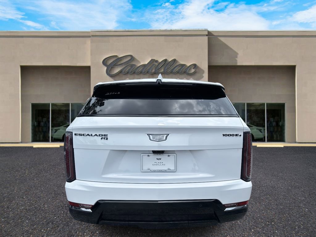 New 2025 Cadillac Escalade IQ Sport 2 w/ LPO, ONYX Package image 4