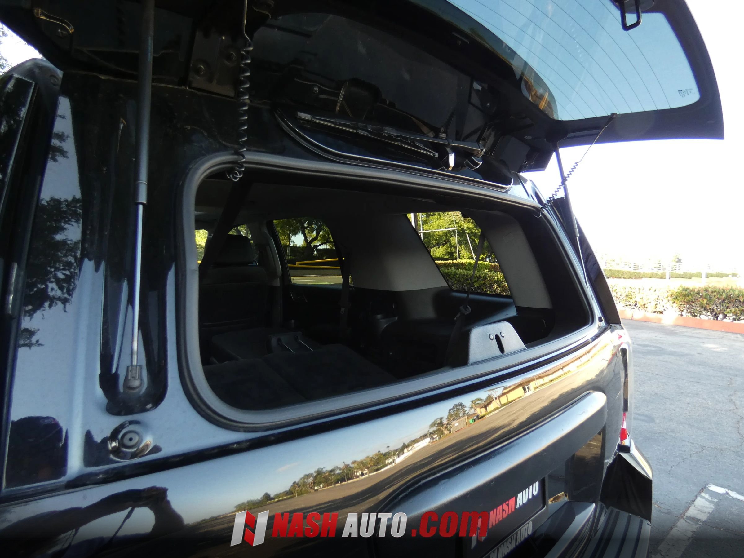 Used 2017 GMC Yukon Denali w/ Open Road Package RWD image 86