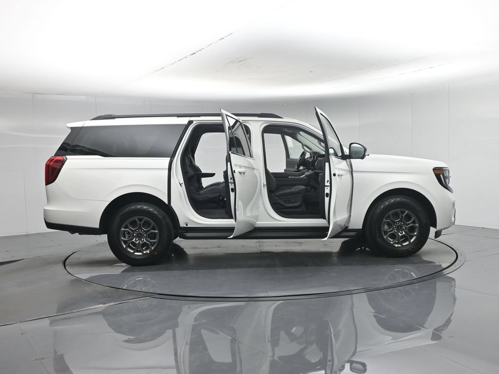 New 2027 Ford Expedition Max Active RWD image 4