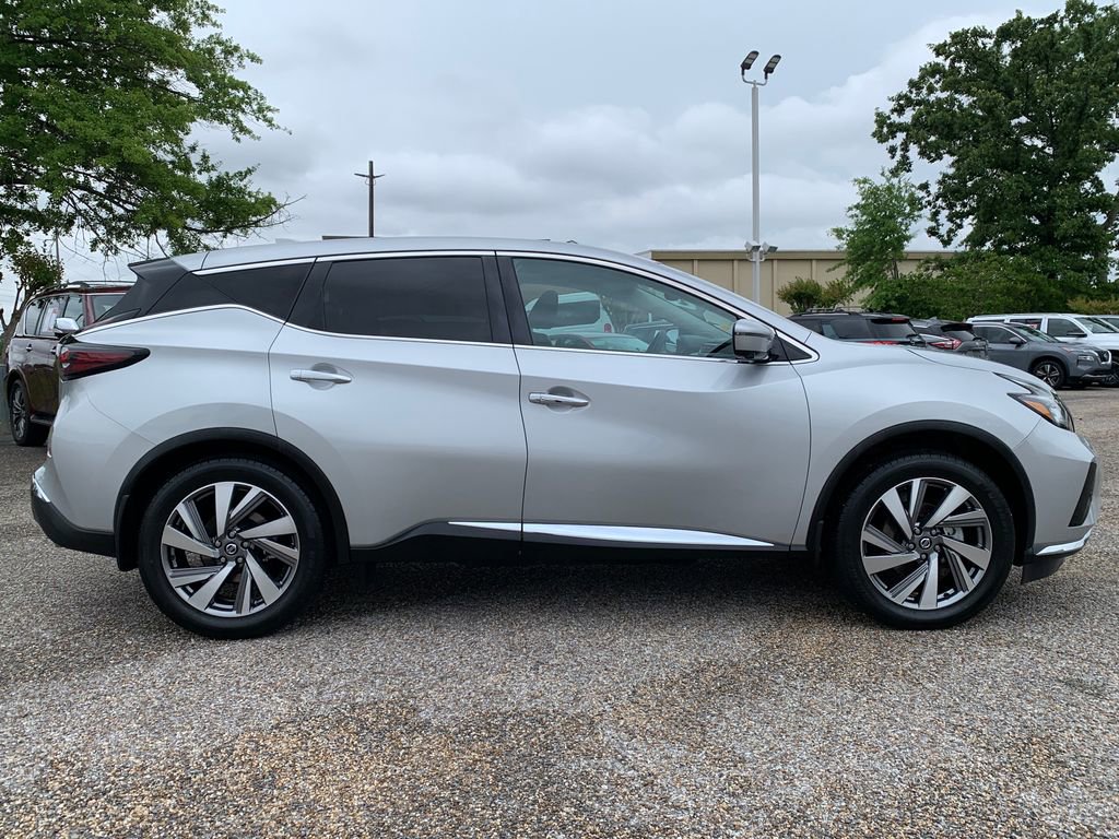 Used 2021 Nissan Murano SL w/ SL Moonroof Package FWD image 2