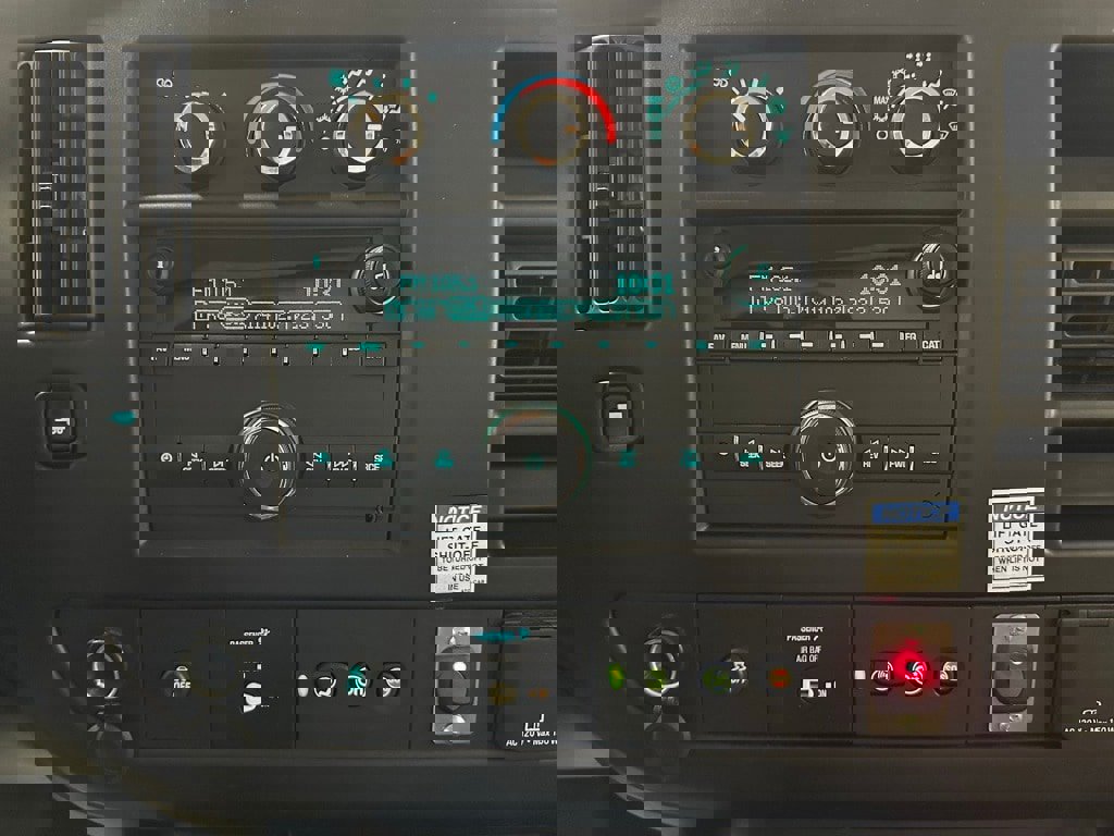 Used 2022 Chevrolet Express 3500 w/ Power Convenience Package image 26