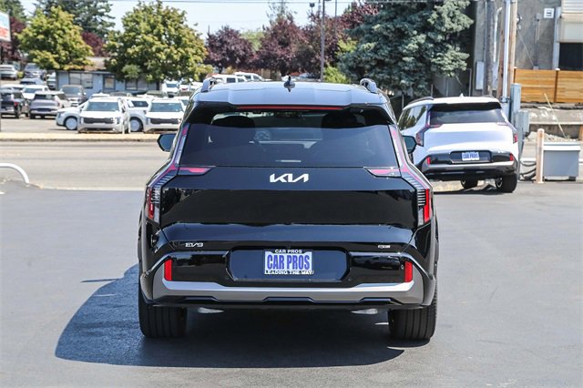New 2026 Kia EV9 GT-Line image 8