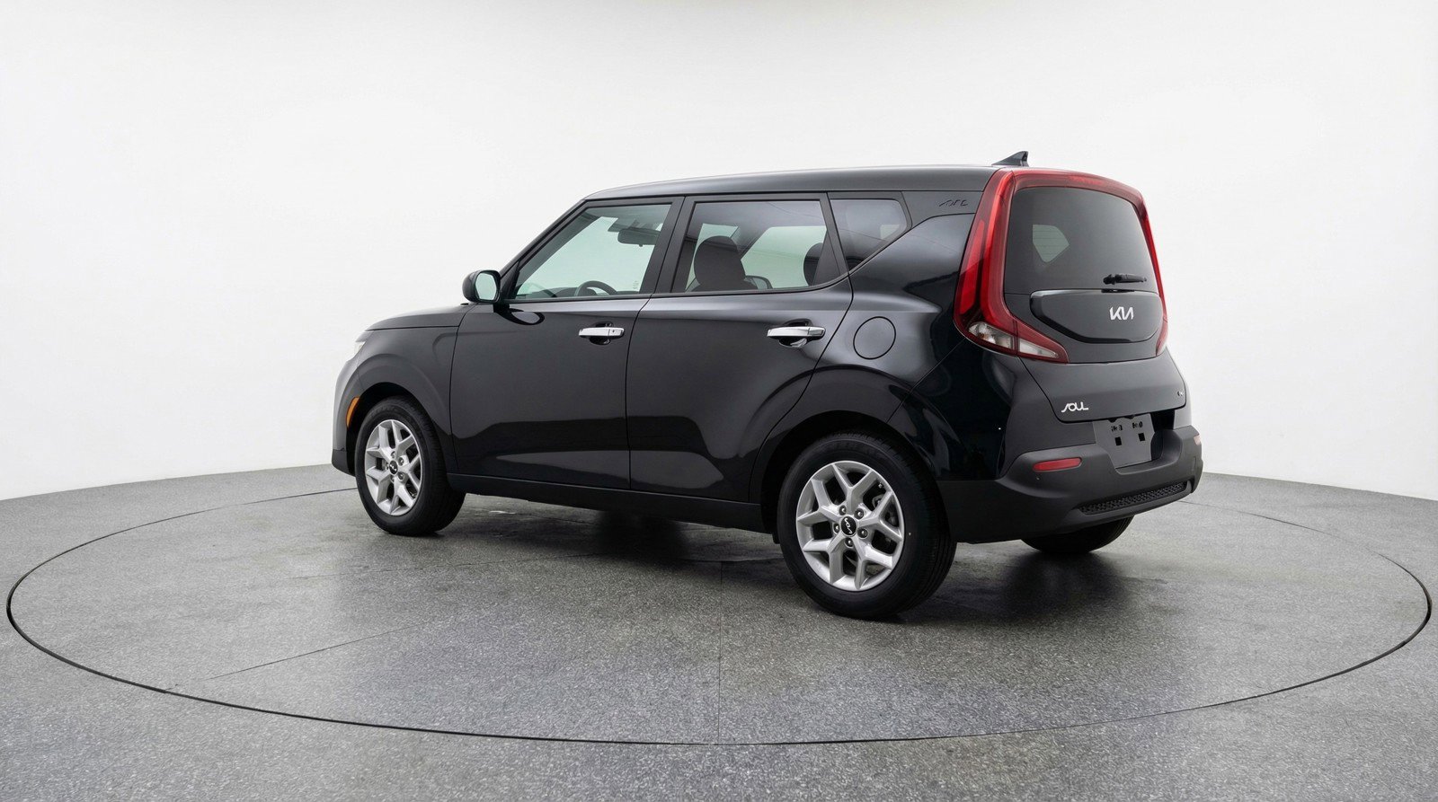 Used 2025 Kia Soul LX w/ LX Technology Package image 6
