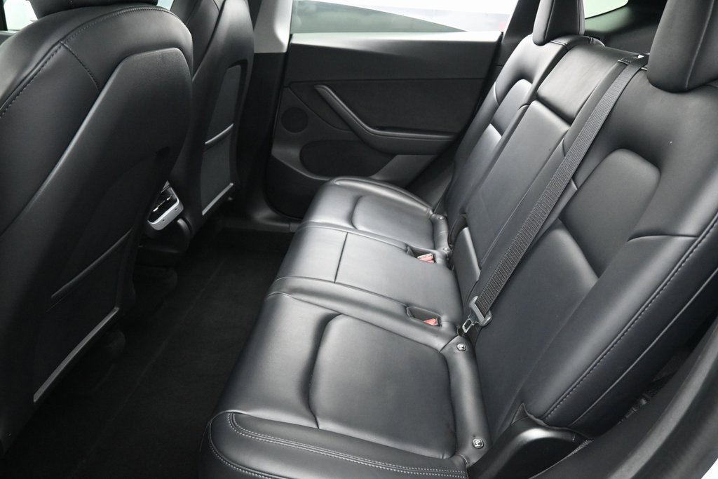 Used 2021 Tesla Model Y Long Range image 28