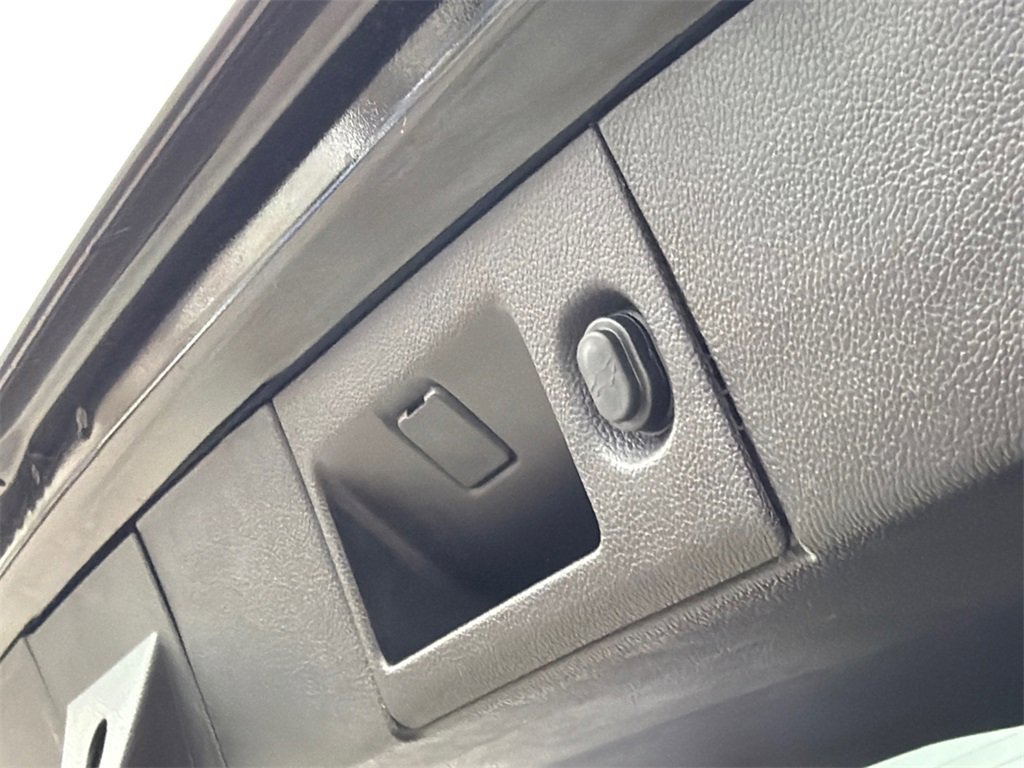 Used 2020 Cadillac Escalade ESV Luxury image 9