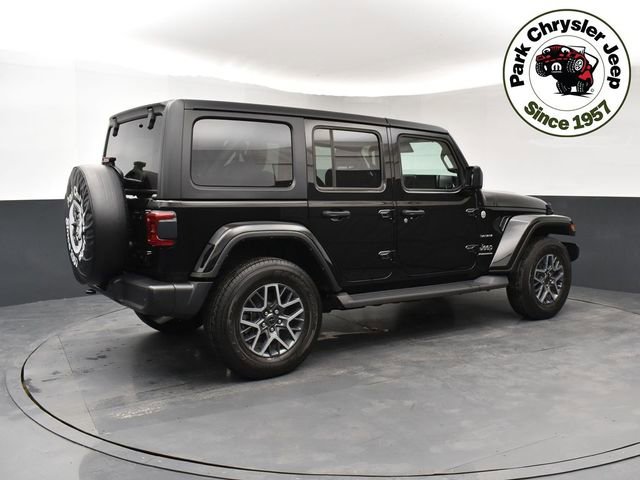 Used 2024 Jeep Wrangler Sahara w/ Technology Group AWD/4WD image 6