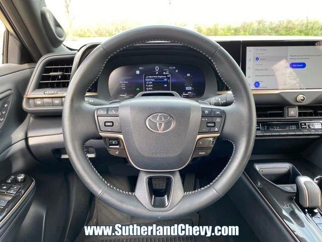 Used 2025 Toyota Crown Platinum AWD/4WD image 20
