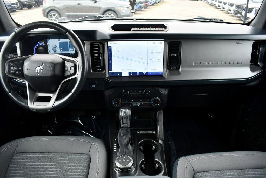 Used 2022 Ford Bronco Outer Banks image 3