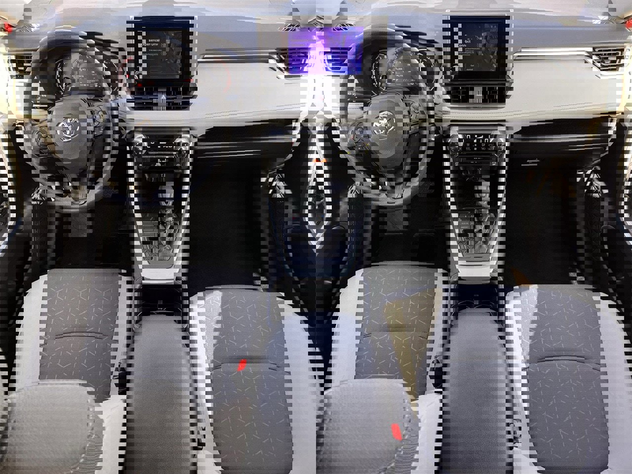 Used 2025 Toyota RAV4 XLE image 11