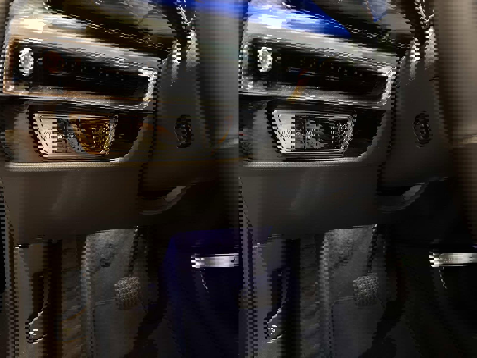 New 2025 Cadillac Lyriq Luxury image 24