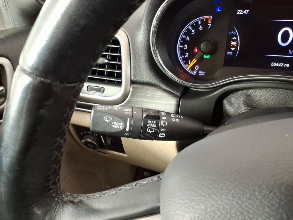 Used 2020 Jeep Grand Cherokee Limited AWD/4WD image 21