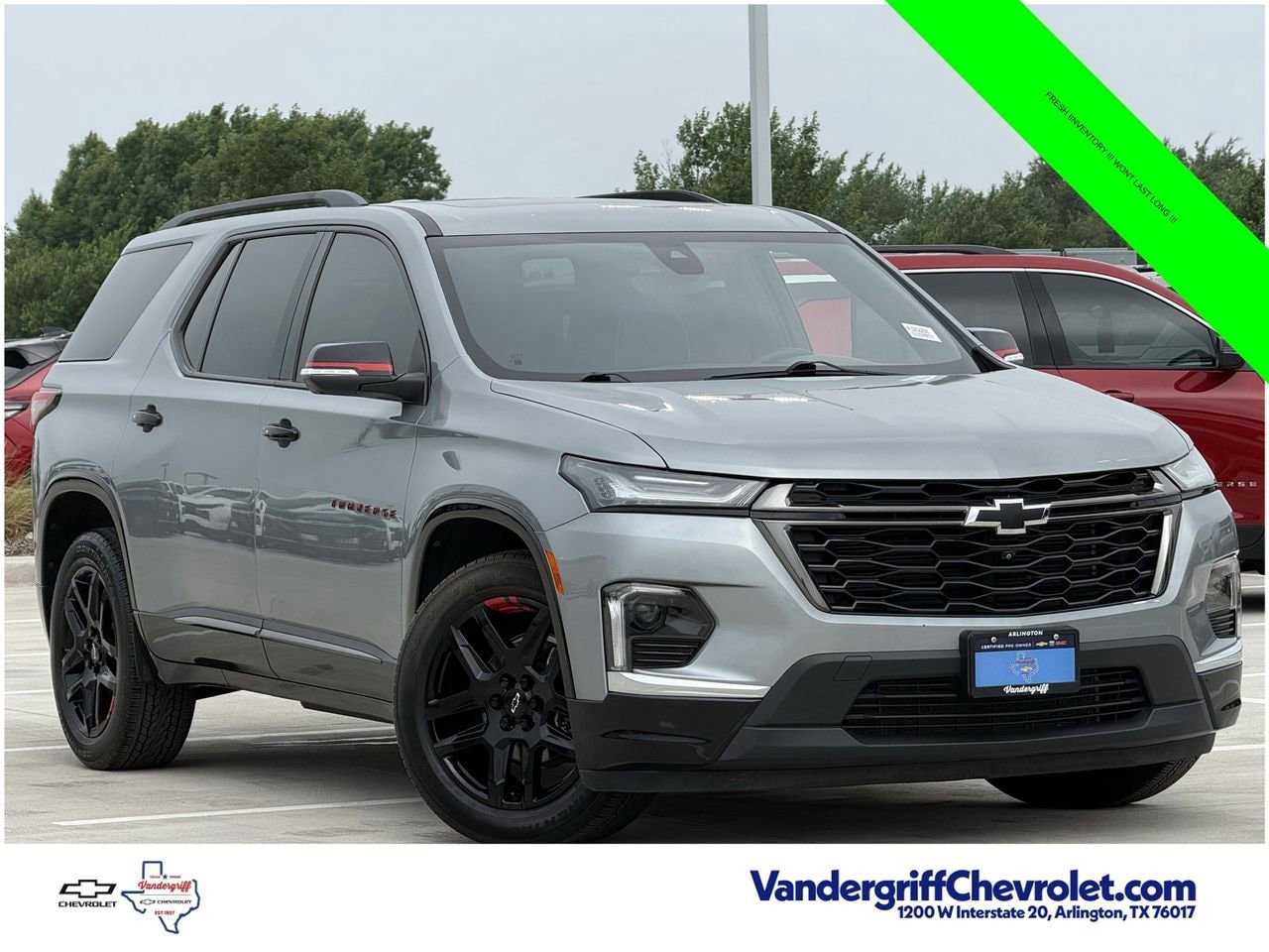 Used 2023 Chevrolet Traverse Premier w/ Redline Edition FWD image 2