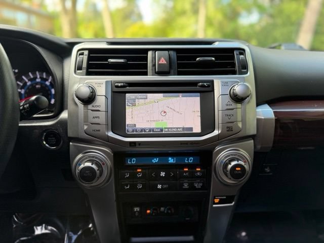 Used 2016 Toyota 4Runner Limited AWD/4WD image 31