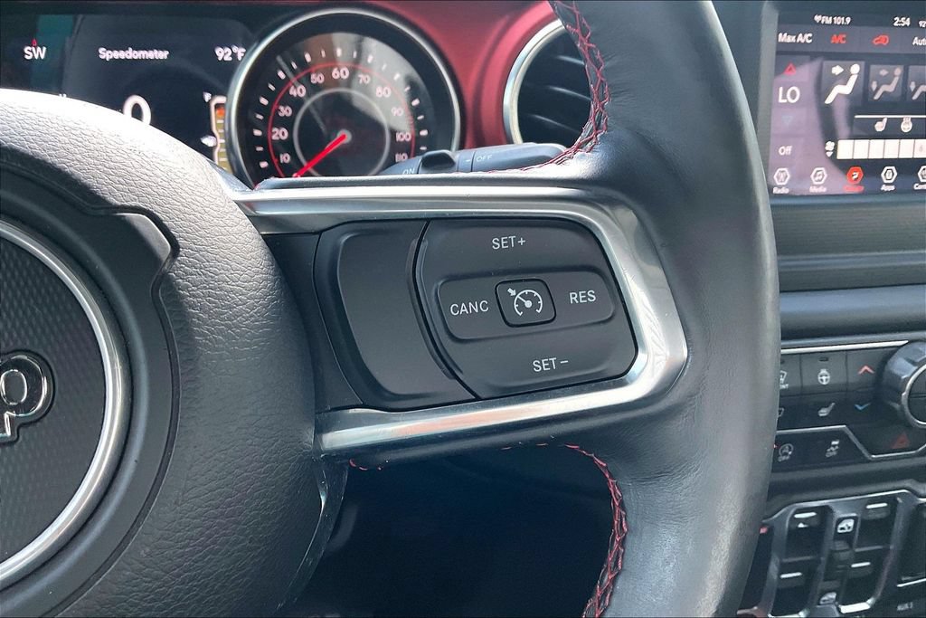 Used 2019 Jeep Wrangler Unlimited Rubicon w/ LED Lighting Group AWD/4WD image 13
