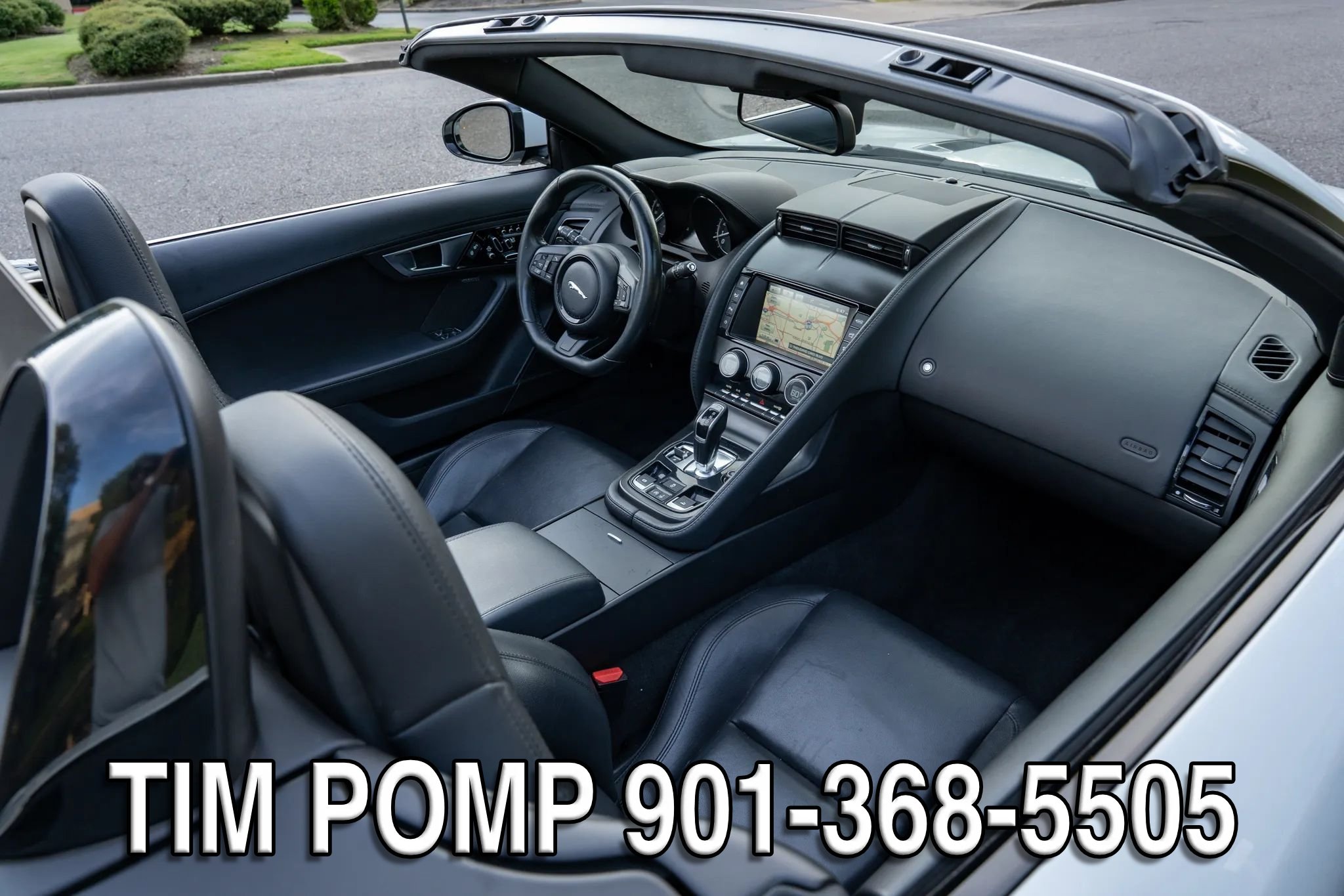 Used 2017 Jaguar F-TYPE Convertible RWD image 13