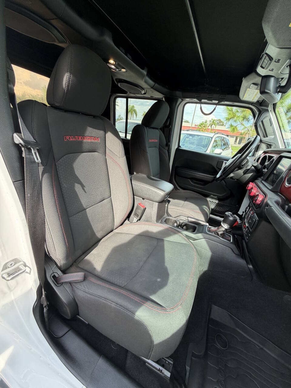 Used 2020 Jeep Gladiator Rubicon AWD/4WD image 8