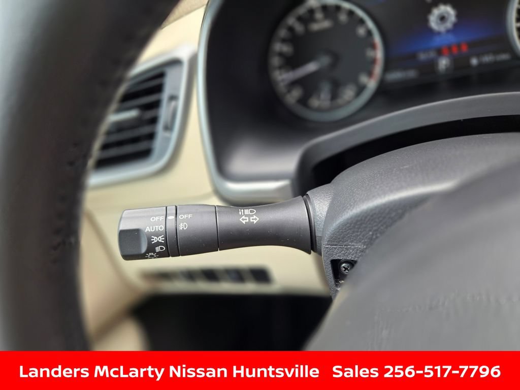 Certified 2024 Nissan Murano SV FWD image 26