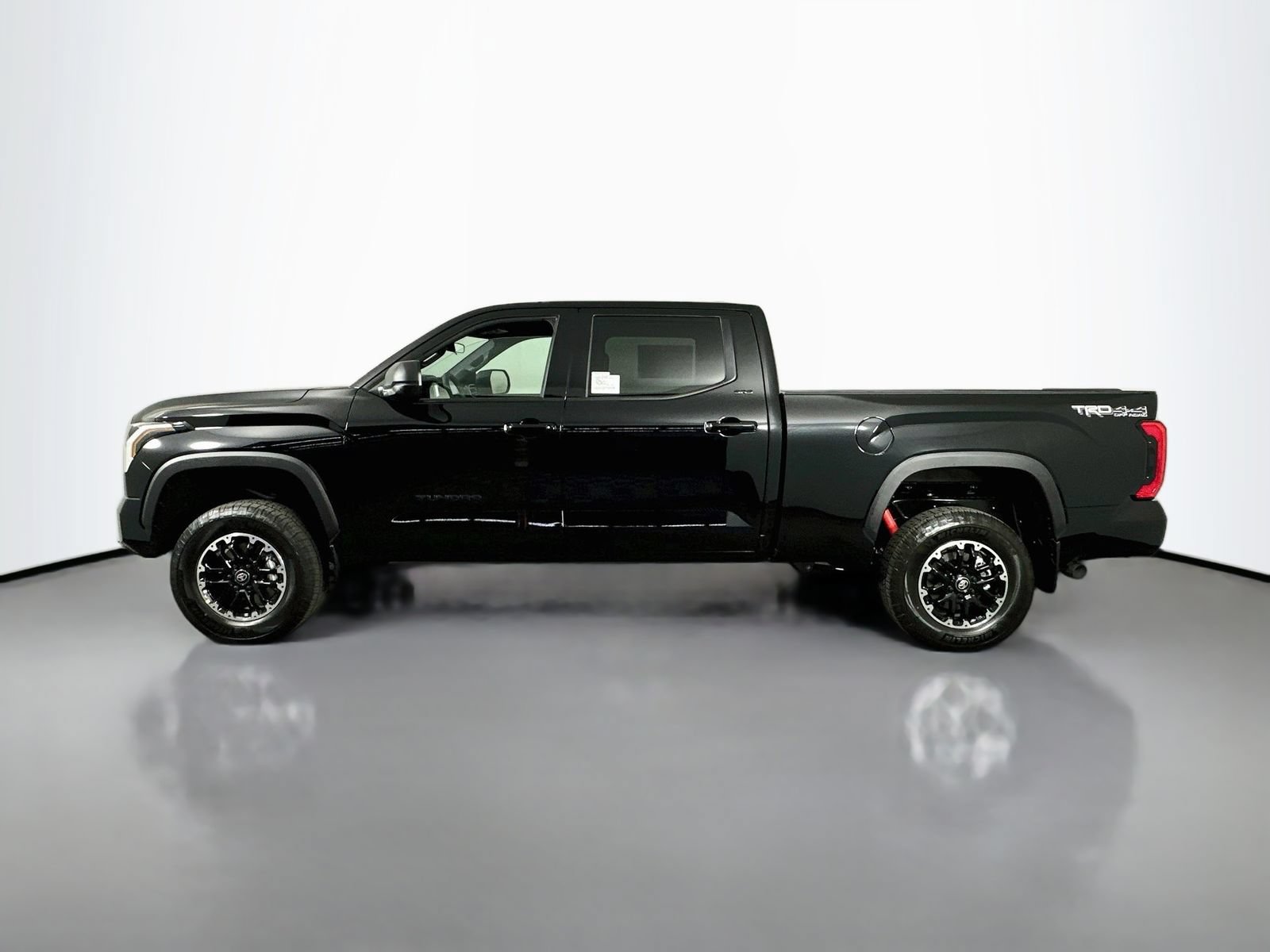 New 2026 Toyota Tundra SR5 AWD/4WD image 4
