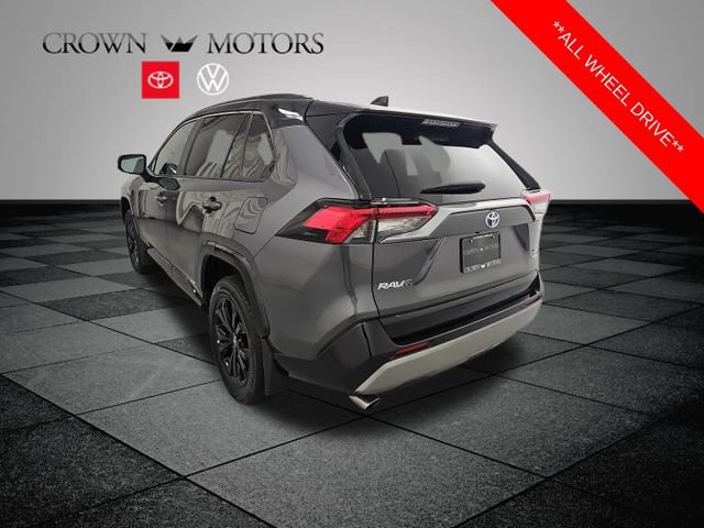 Used 2022 Toyota RAV4 XSE w/ XSE Grade Weather Package AWD/4WD image 4