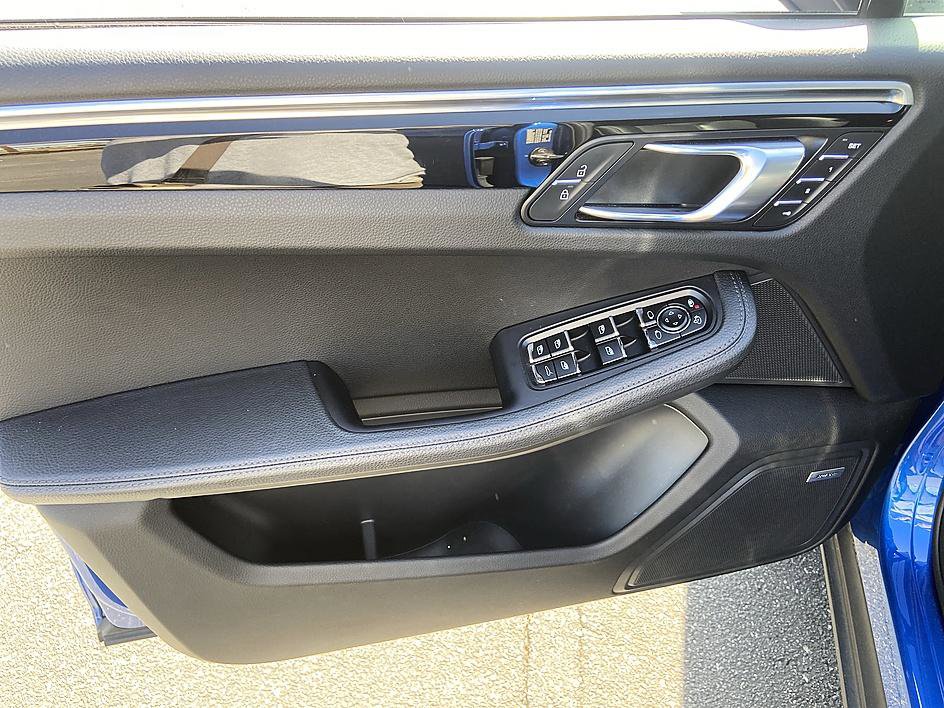 Used 2020 Porsche Macan image 9