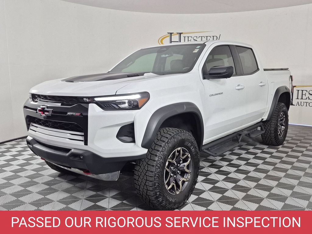Certified 2025 Chevrolet Colorado ZR2 w/ Technology Package AWD/4WD image 8