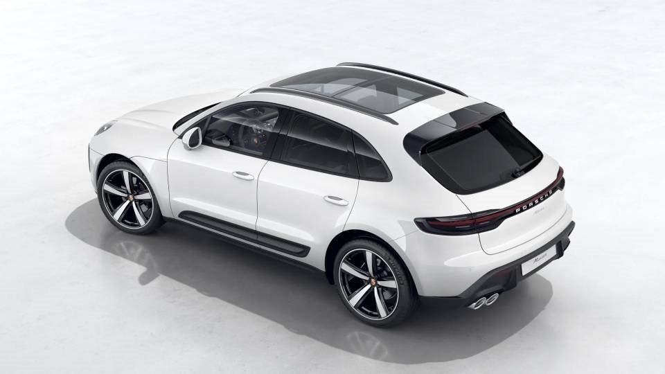 New 2026 Porsche Macan image 4