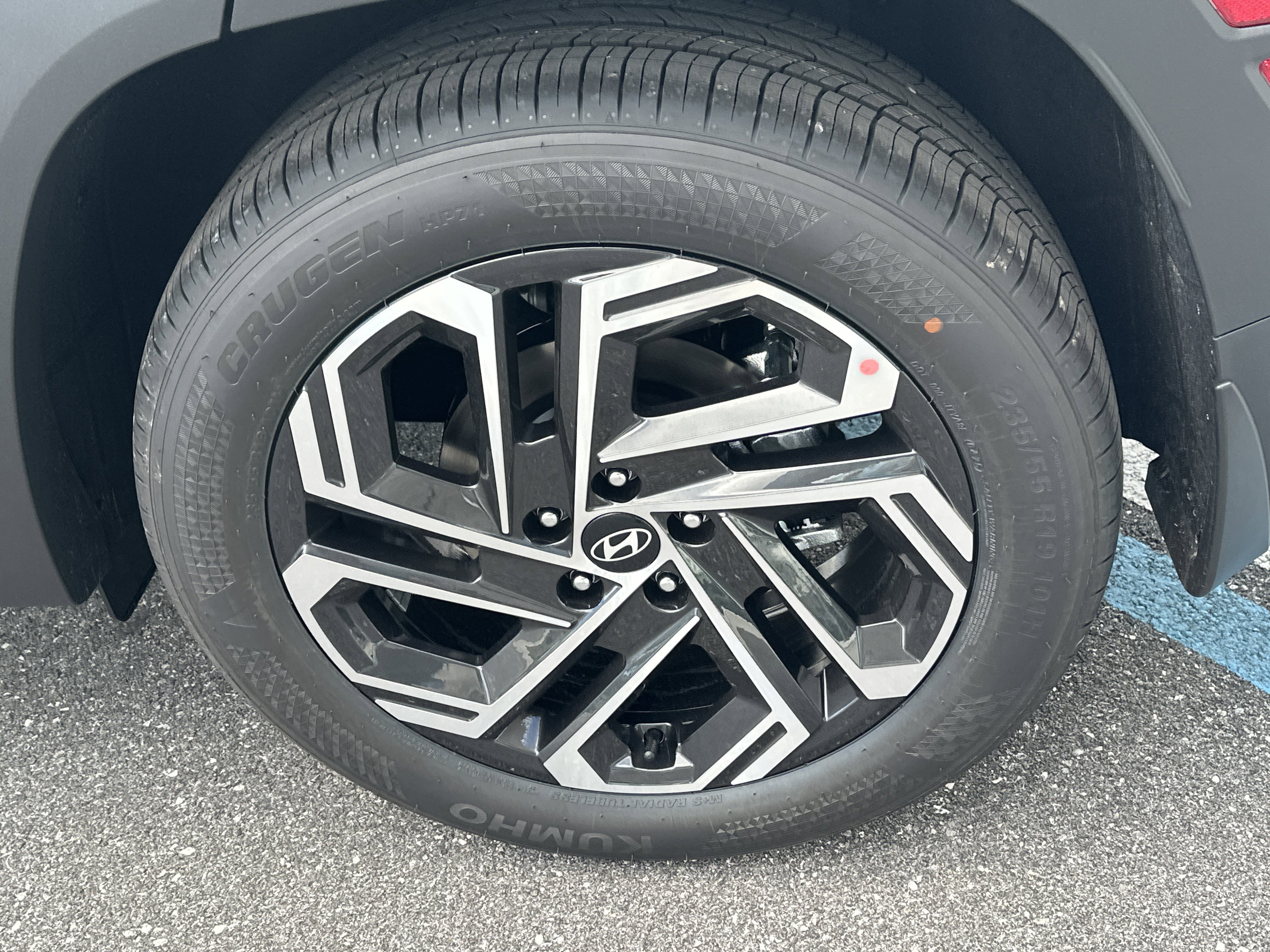 New 2026 Hyundai Tucson Limited FWD image 11