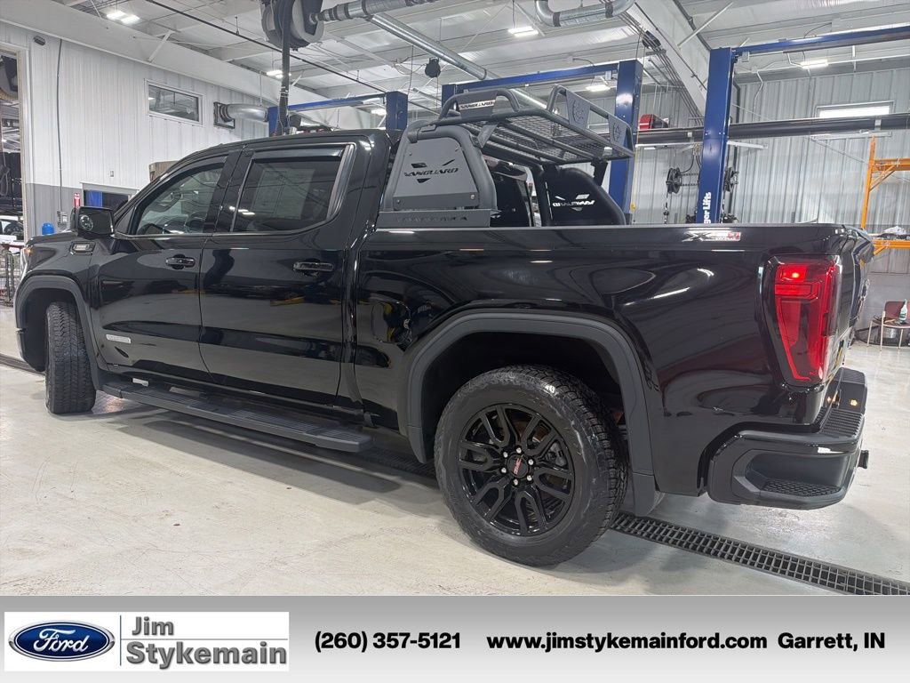 Used 2022 GMC Sierra 1500 Elevation w/ Elevation Premium Package AWD/4WD image 9