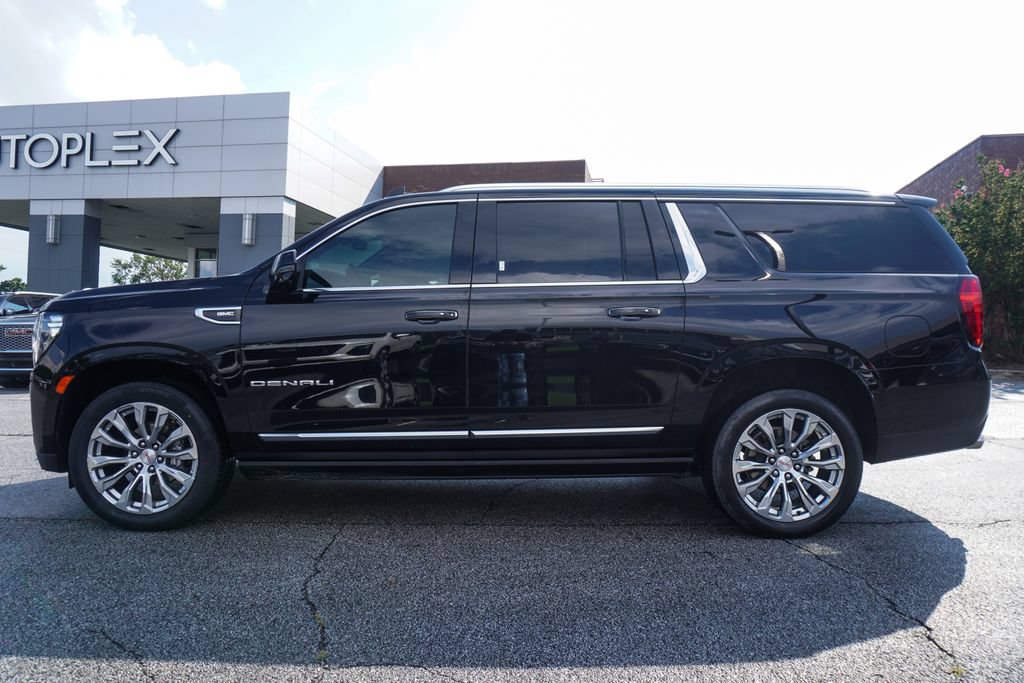 Used 2024 GMC Yukon XL Denali RWD image 30