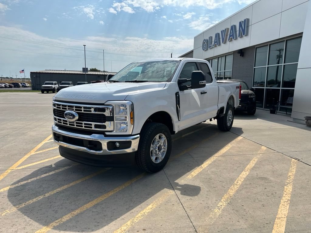 New 2026 Ford F350 XLT AWD/4WD image 4