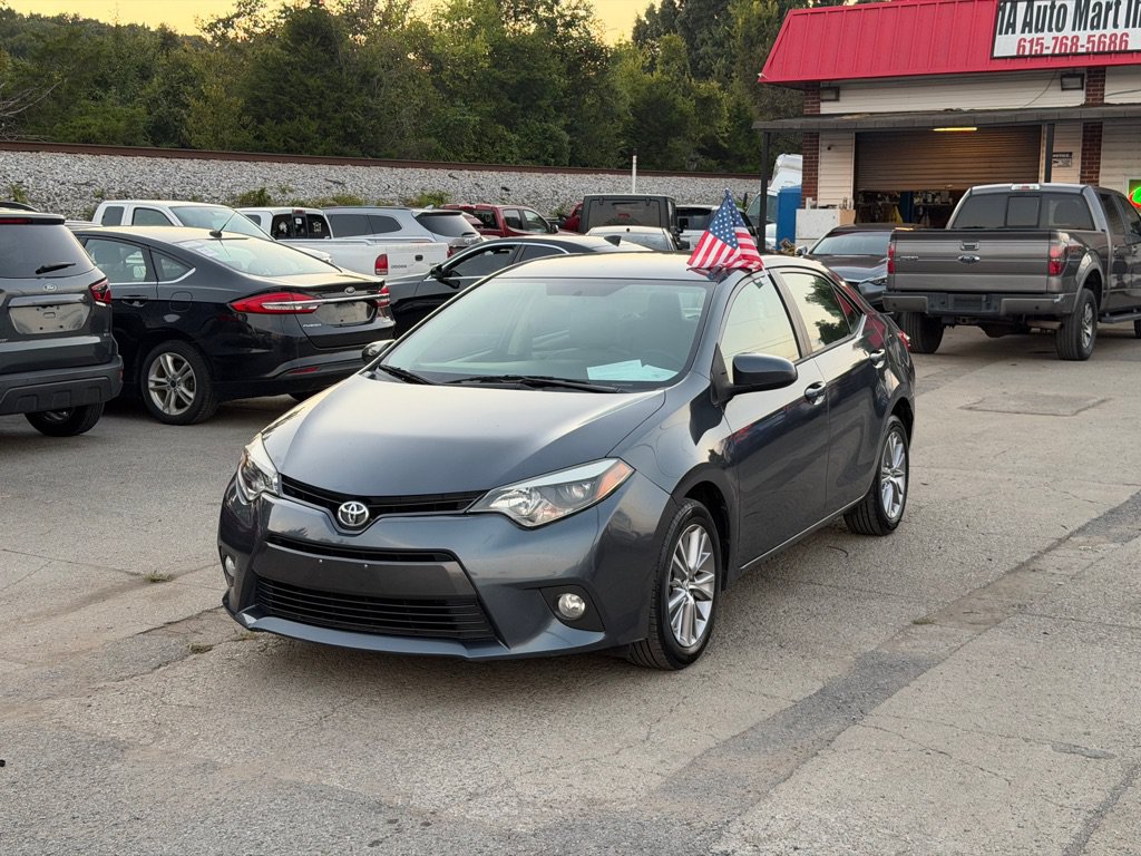Used 2015 Toyota Corolla LE FWD image 1